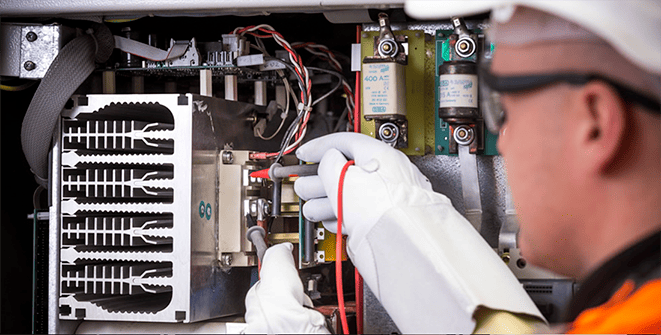 SERVICIO DE MANTENIMIENTO A EQUIPOS UPS